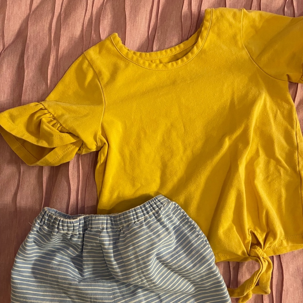 Short and T-shirt set